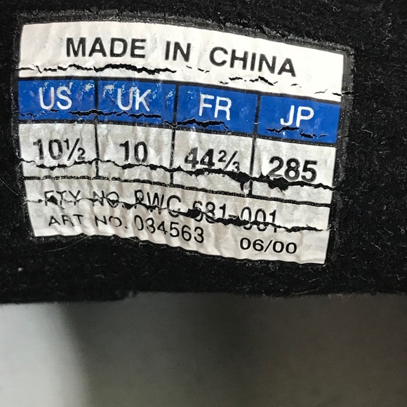 Adidas Samba Classic Men's Indoor Soccer Shoes - Picture 6 of 7